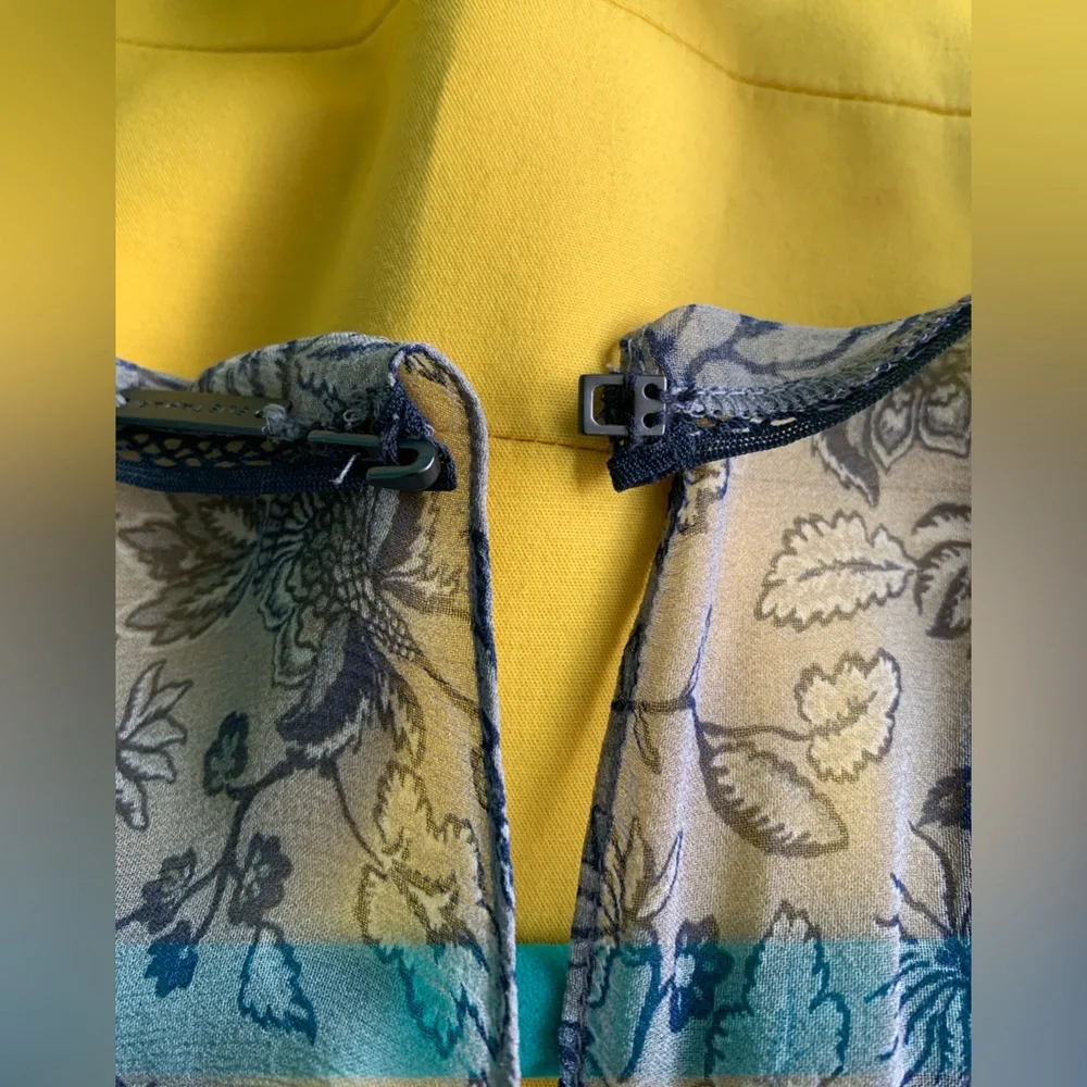 Elie Tahari floral chiffon dress, size 4 - Picture 5 of 7